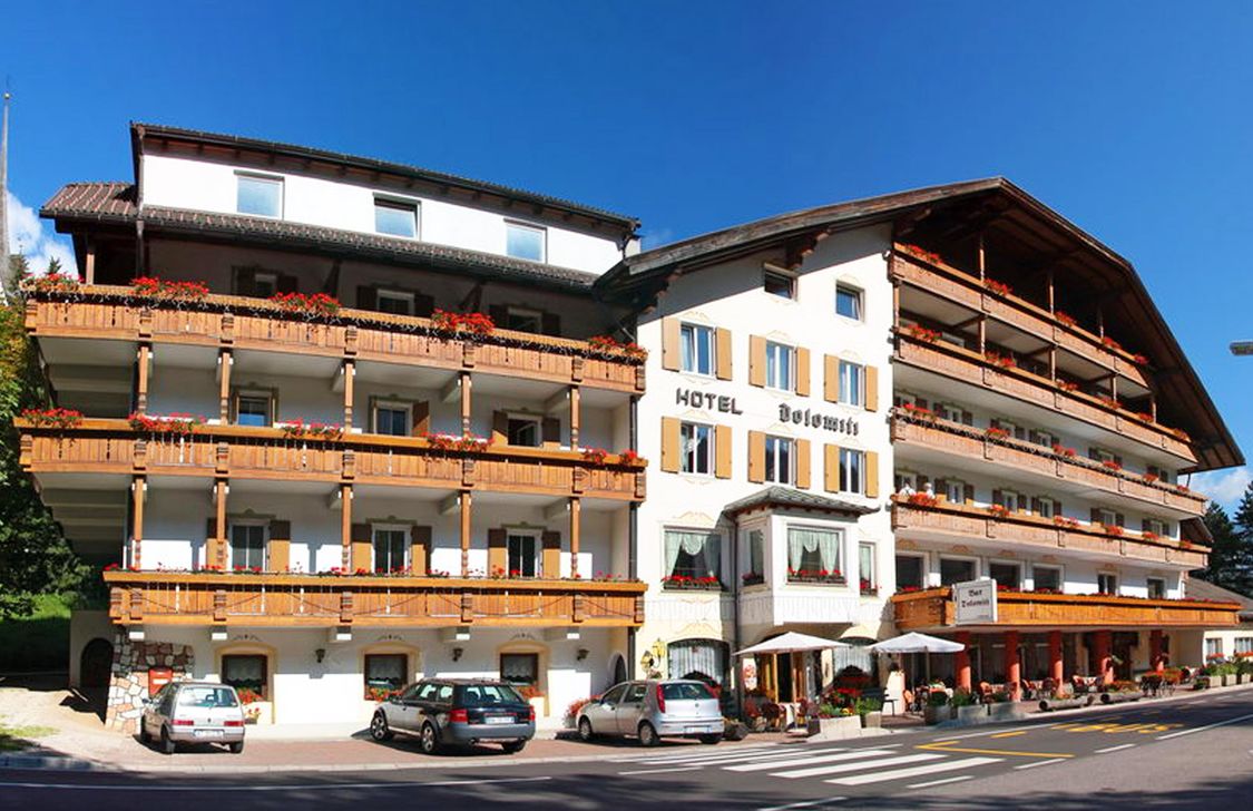 Hotel Dolomiti*** - Esterno Hotel Dolomiti*** - Esterno