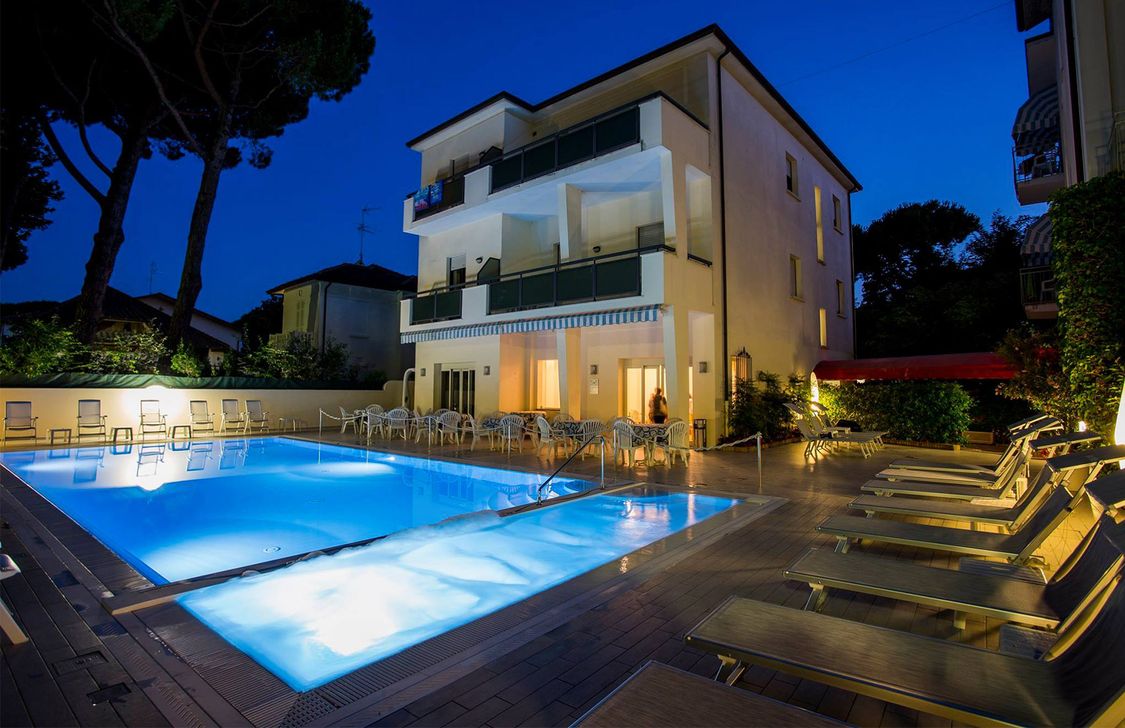 Hotel Athena - Piscina Hotel Athena - Piscina