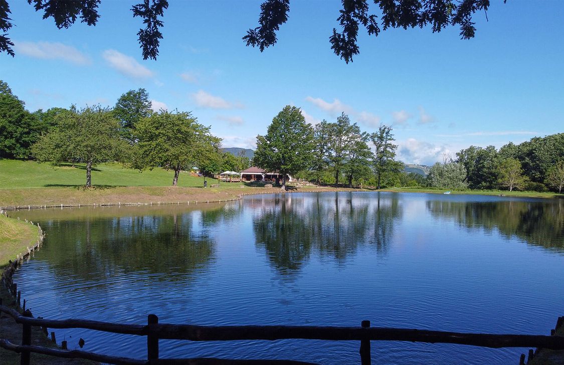 Il Lago Lungo - Esterno Il Lago Lungo - Esterno