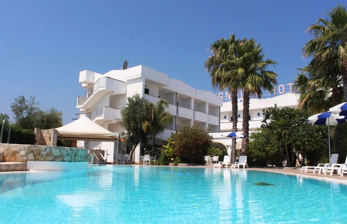 Hotel Magnolia - Piscina Hotel Magnolia - Piscina