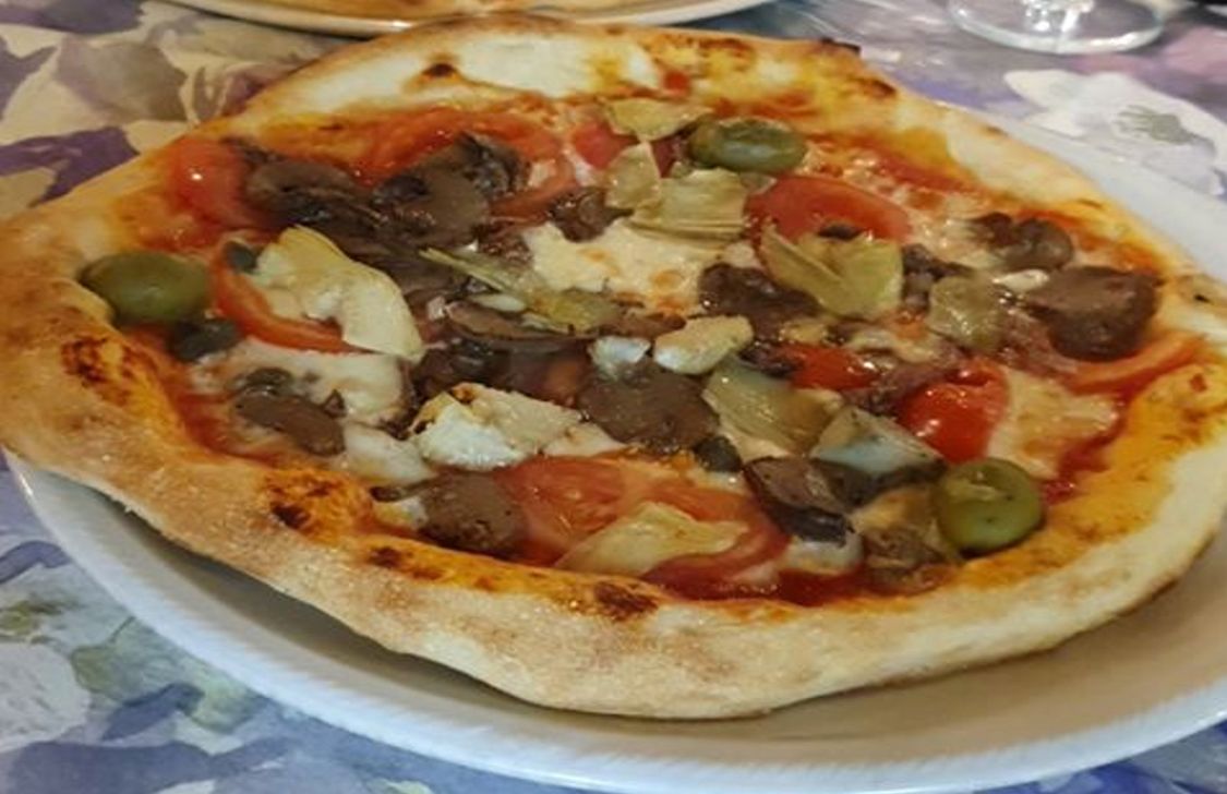 Pizzeria Pontevecchio - Pizza Pizzeria Pontevecchio - Pizza