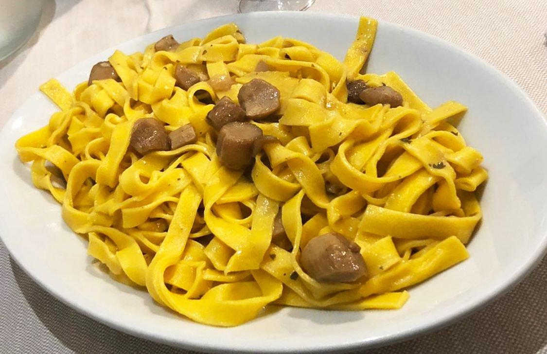 Ristorante Luis - Tagliatelle ai porcini Ristorante Luis - Tagliatelle ai porcini