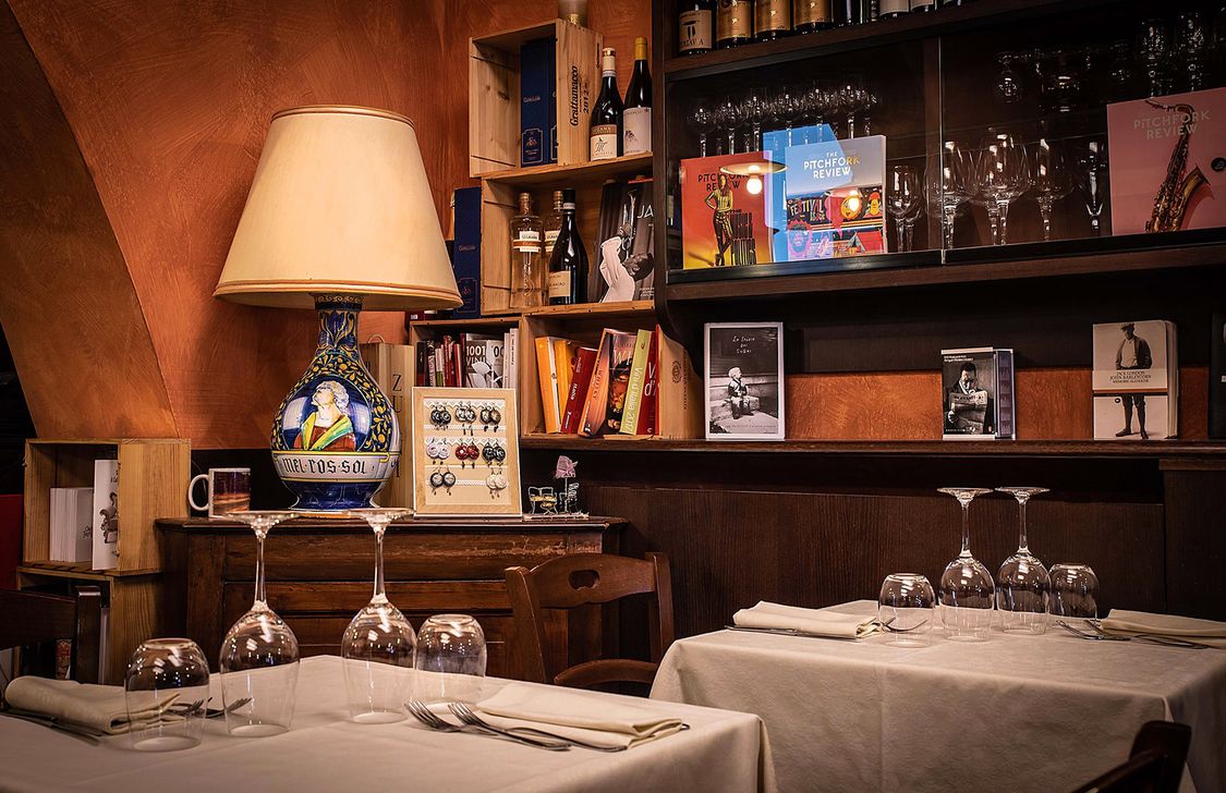 Osteria del Tempo Perso - Interno Osteria del Tempo Perso - Interno