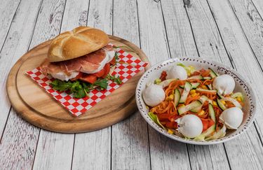Mozzico - Panino e Insalata