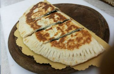 Stuzzicheria Romagnola - Crescione alle Erbe e Mozzarella