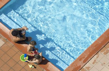 Hotel Reno - Piscina