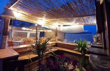 Tiki Beach Bar - Bar