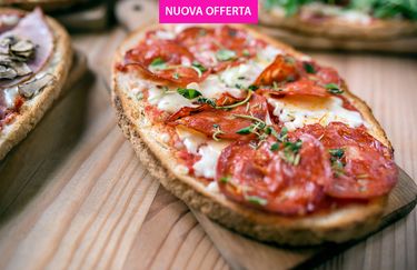 coco pizza - bruschetta