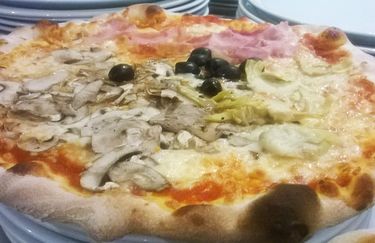 Ristorante Pizzeria Il Contadino - Pizza 4 stagioni