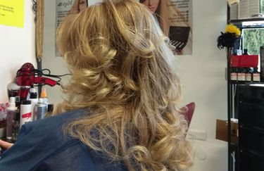 Hair Stylist Cafè - Boccoli