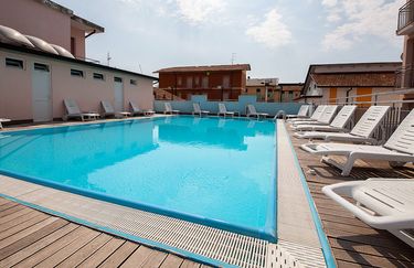 Fabbri's Hotel - Piscina