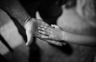 Insieme per Crescere - Mani