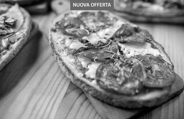 coco pizza - bruschetta