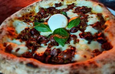 Pizzeria La Vecchia Napoli - Pizza Pizzeria La Vecchia Napoli - Pizza