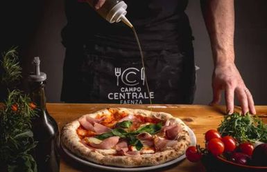Pizzeria Campo Centrale - Pizza Pizzeria Campo Centrale - Pizza